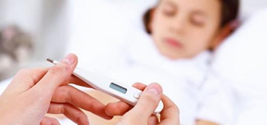 Kako zmanjšati visoko vročino pri otroku doma: pregled ljudskih zdravil in zdravil