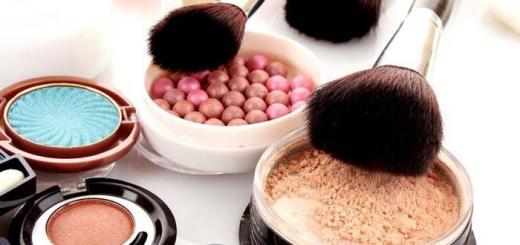 Über den Unterschied zwischen professioneller Kosmetik und gewöhnlicher Kosmetik Beliebte dekorative Kosmetik