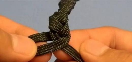 Mit eigenen Händen ein Armband aus Schnürsenkeln weben: Diagramme